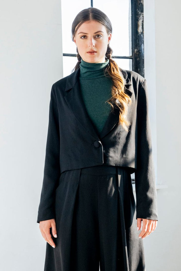 Cropped blazer, work blazer, evening blazer
veston court, veston de travail, veston de soirée