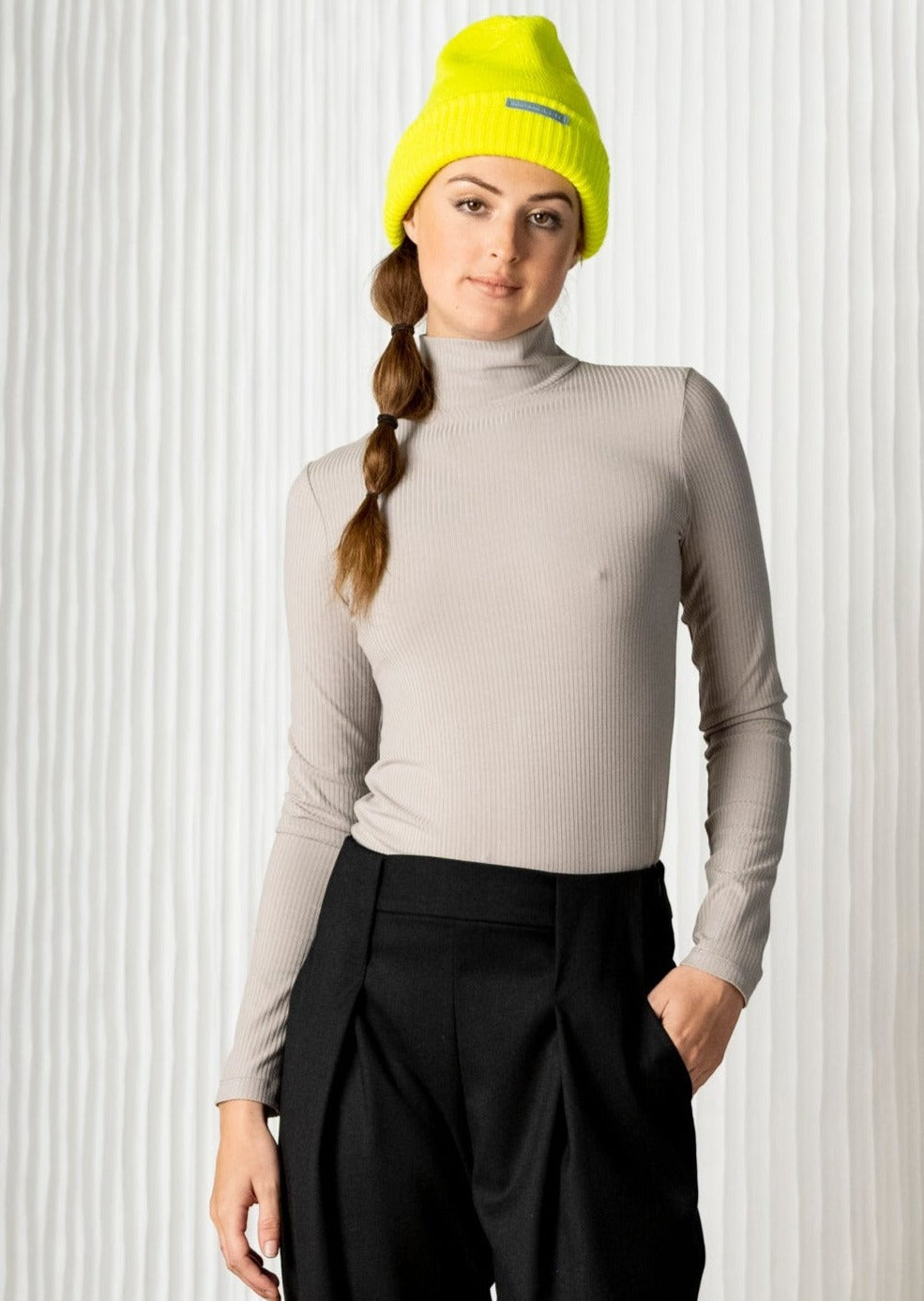 baxter-bamboo-turtleneck-greystone-top