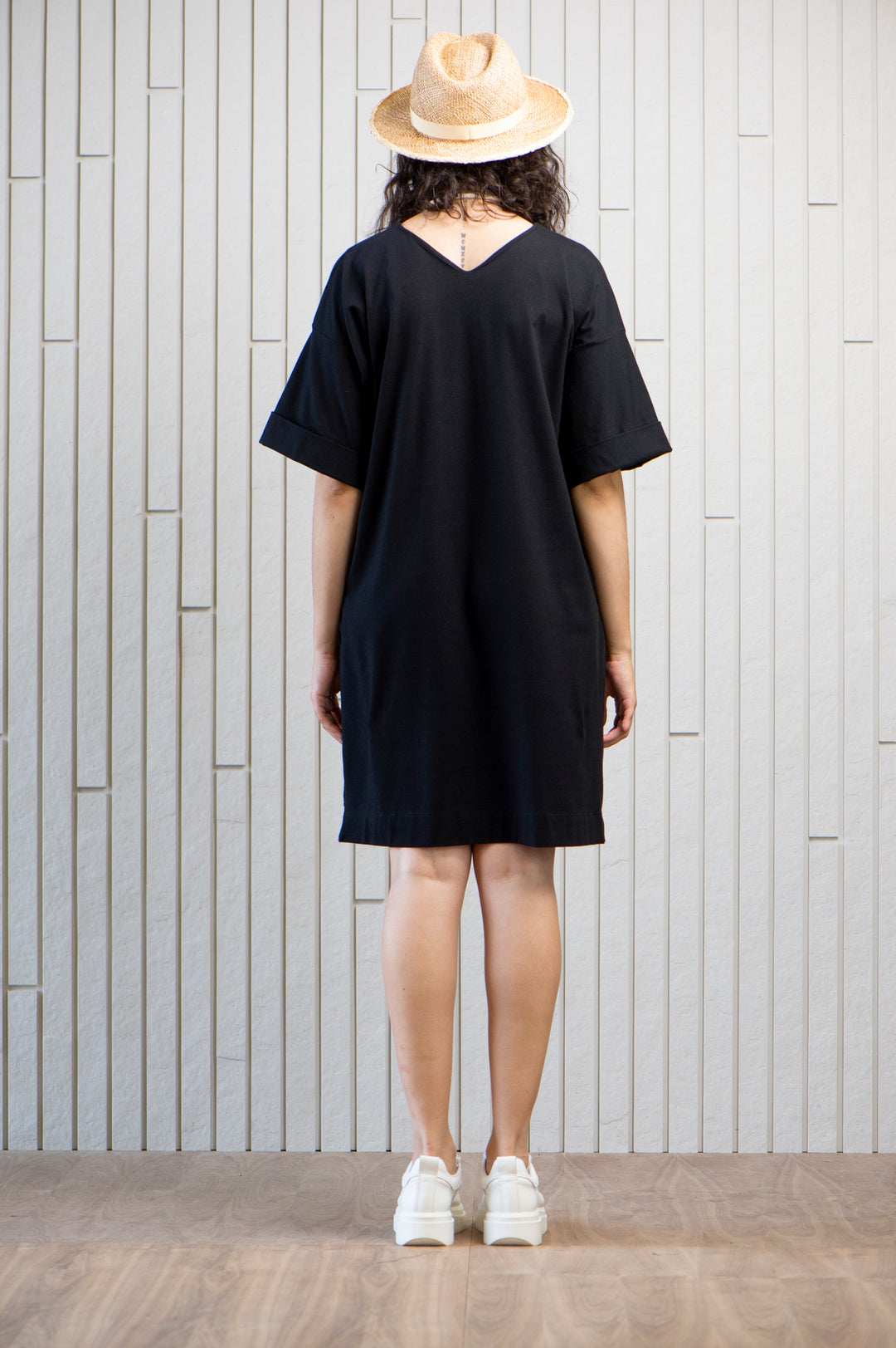 seaside-jersey-dress-cotton-pockets-Tshirt-Canadian-designer-black