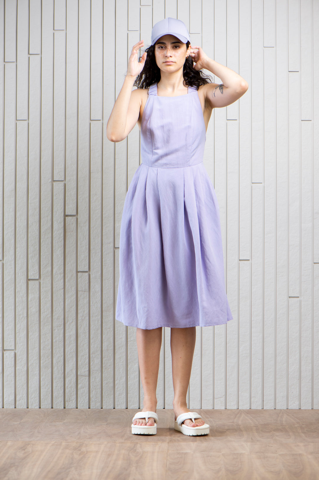 graceland-fitted-dress-linen-pockets-lilas-Canadian-designer